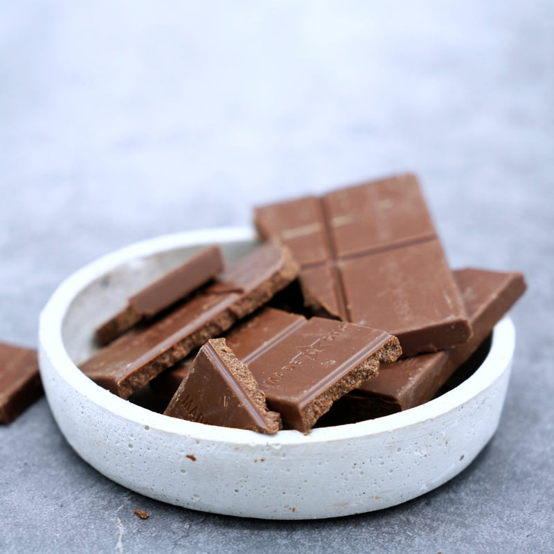Bio vegane helle Schokolade mit 42 % Kakaoanteil - TARABAO- vegan - Papierverpackung