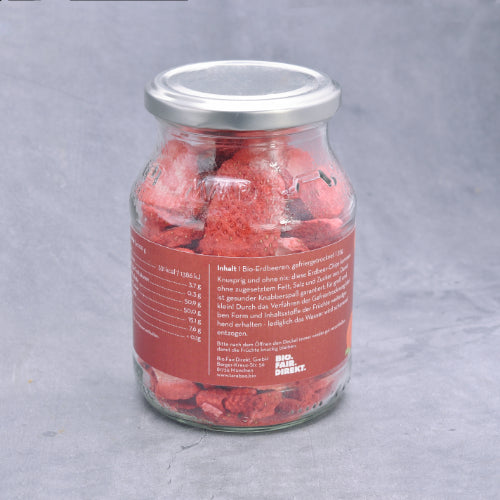 Bio gefriergetrocknete Erdbeeren in Scheiben