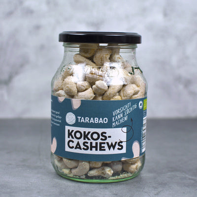 Bio Cashews in Kokosmilch gedippt